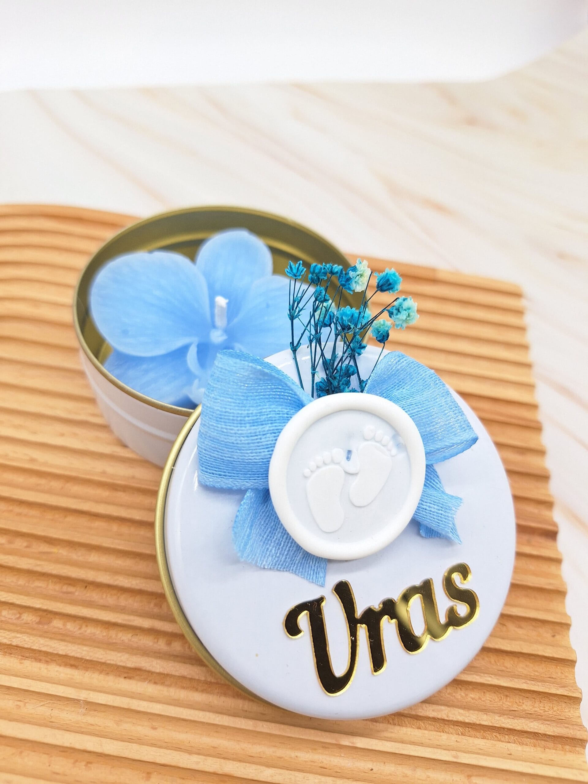 uras-isme-ozel-metal-kutuda-orkide-mum-20li-set Uras İsme Özel Metal Kutuda Orkide Mum 20'li Set - Görsel 1