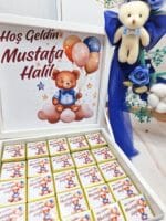 Mustafa Halil Çiçek Süslemeli Ayıcık Figürlü Kasnak Kapı Süsü, İsme Özel Etiketli Çikolata ve Kutusu, Takı Yastığı - Görsel 3