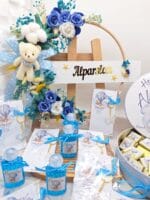 Alparslan Ayıcık Figürlü Çiçekli Kapı Süsü, Hediyelik PVC Kolonya Şişeleri, İsme Özel Kartlı Anahtarlık Set